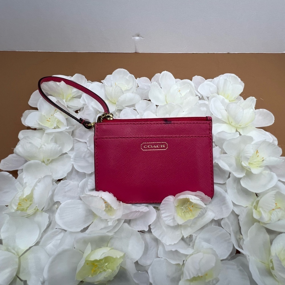 COACH small Pink wallet